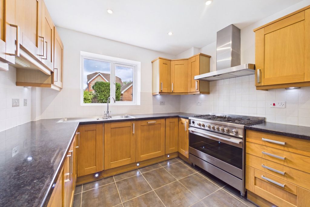 Property photo 3 of 15 Picture No. 06
