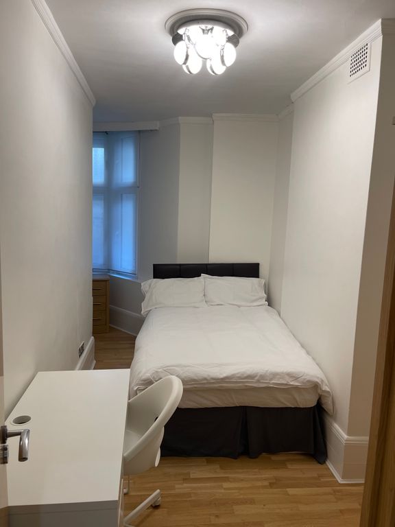 Property photo 2 of 25