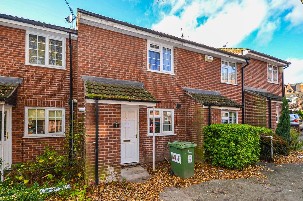 Property photo 1 of 8