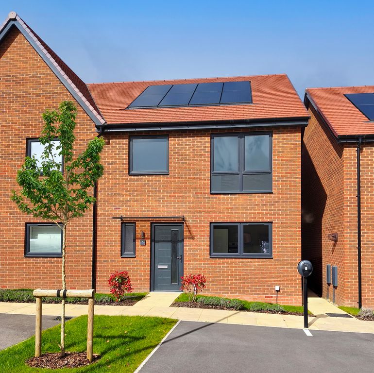 Property photo 1 of 10 External