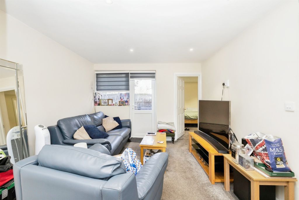 Property photo 3 of 8