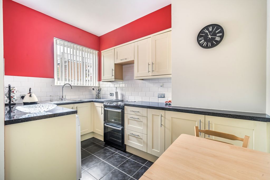 Property photo 2 of 15 1348881-10-68B82Ac392A65