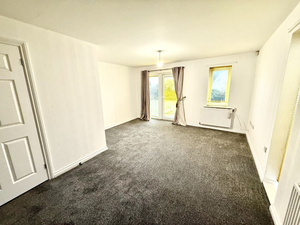 Property photo 3 of 9 Img_2416