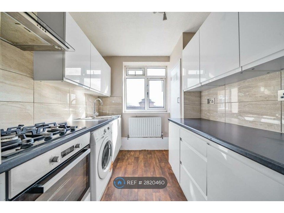 Property photo 2 of 13 Kitchen