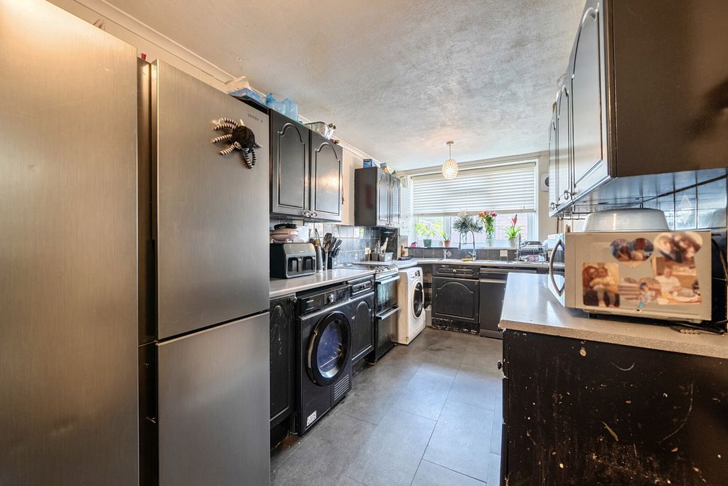 Property photo 3 of 20 1439864-13-69Df9c...