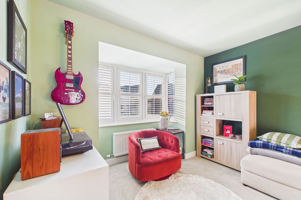 Property photo 3 of 26