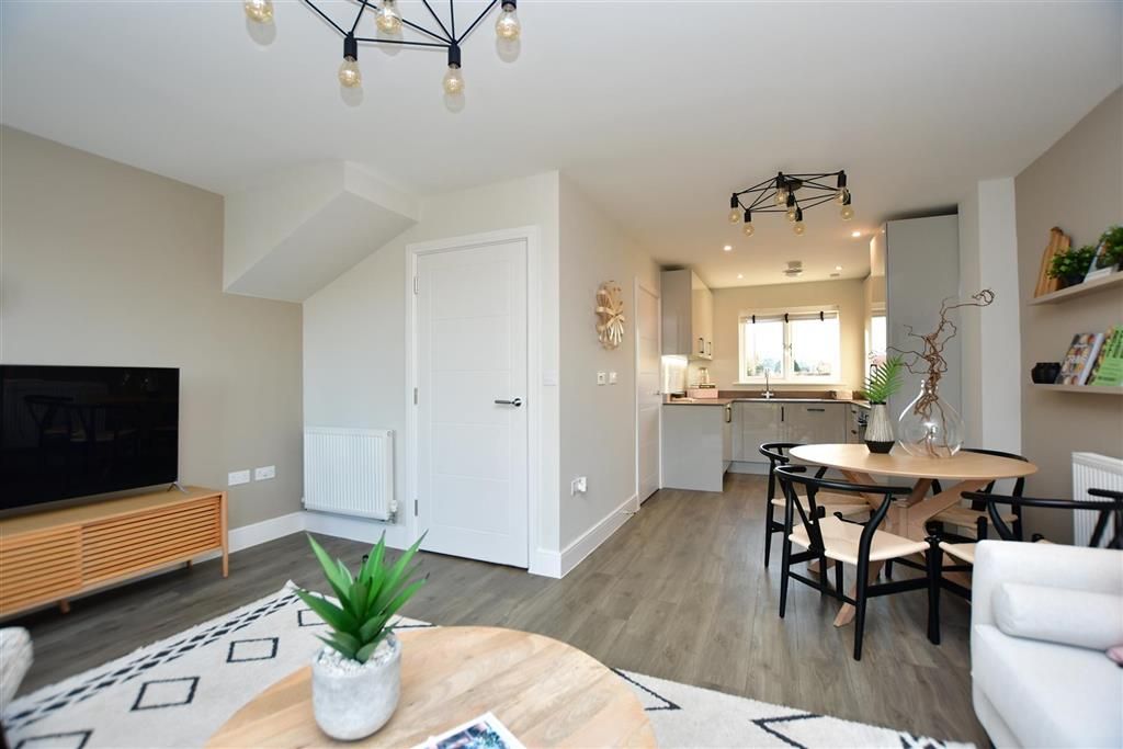 Property photo 3 of 10 Lounge/Kitchen/Diner
