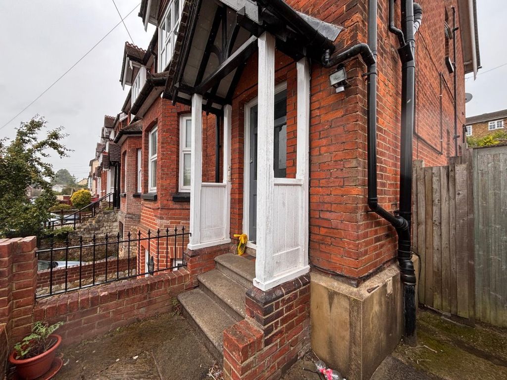 Property photo 1 of 6