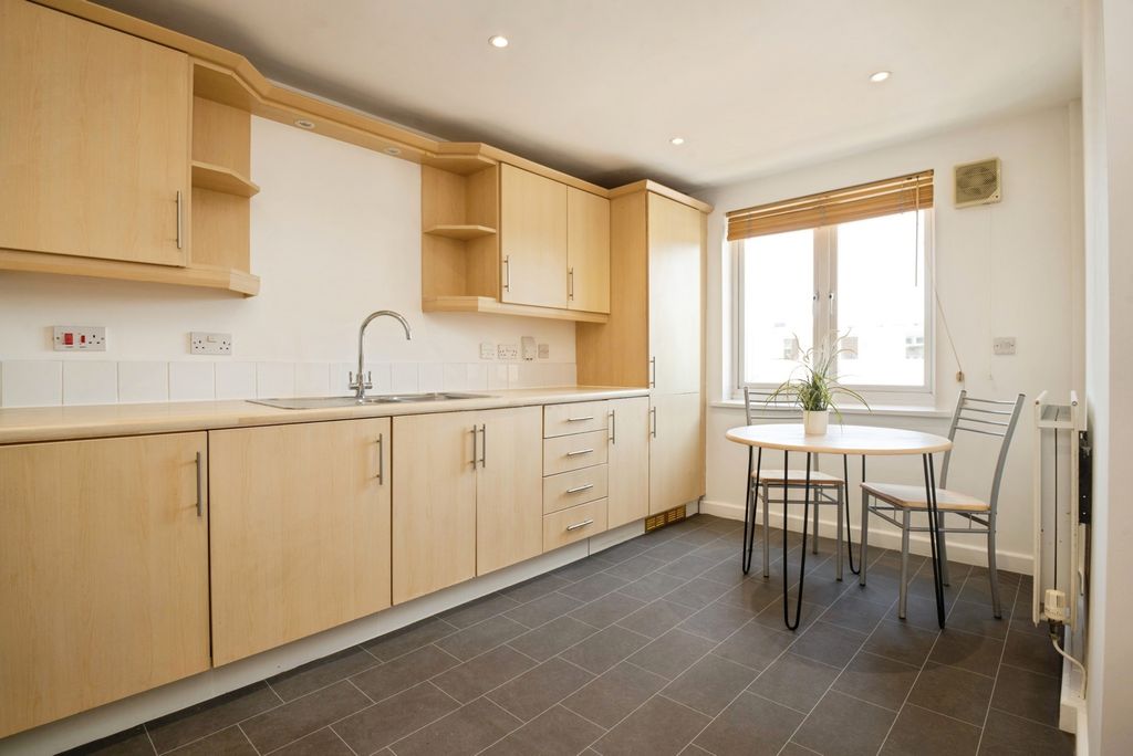 Property photo 2 of 12 Separate Kitchen