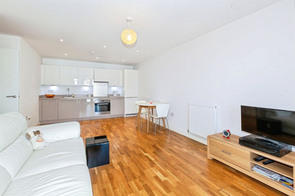 Property photo 3 of 10