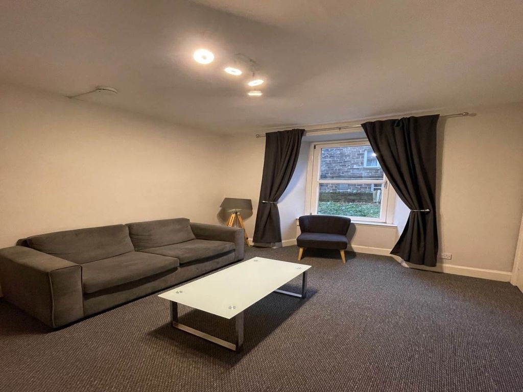 Property photo 1 of 7 Living Room 2