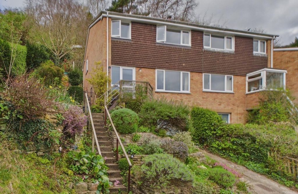 Property photo 1 of 26 Cam03972G0-Pr0324-Still007-001.Jpg