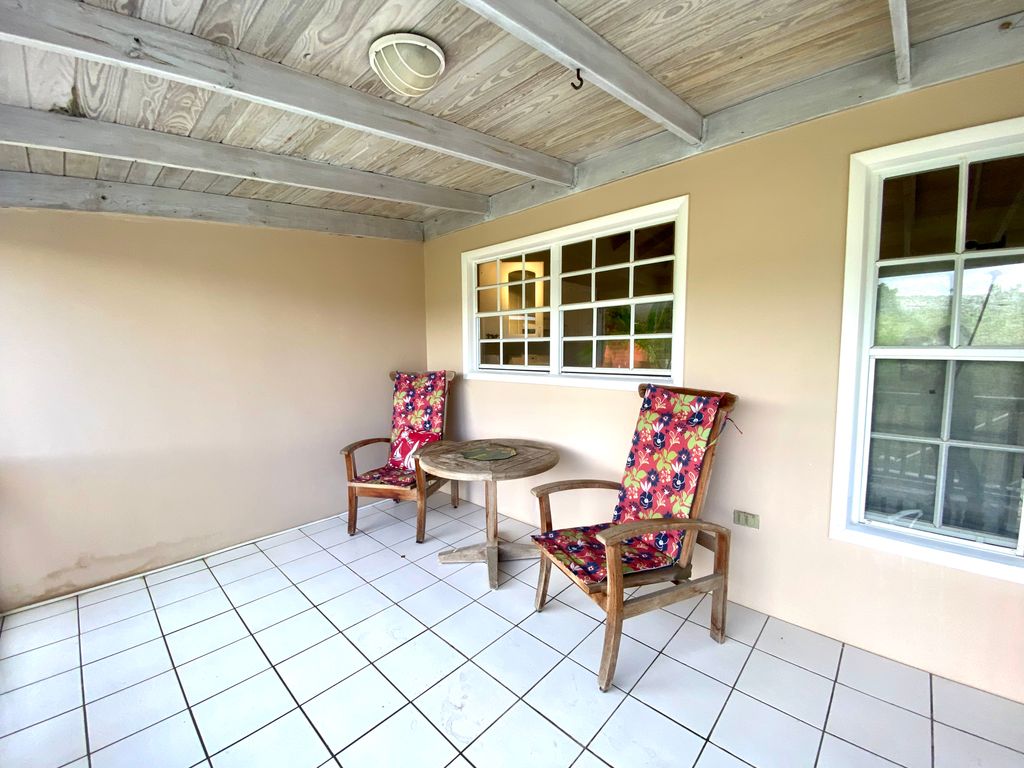 Property photo 2 of 25
