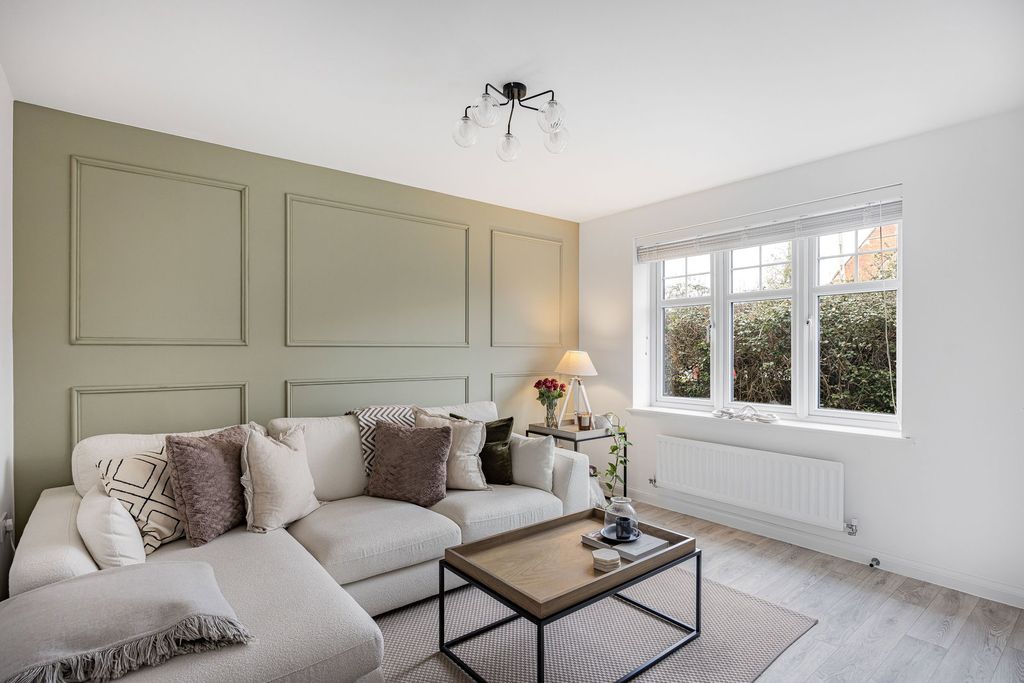 Property photo 2 of 19