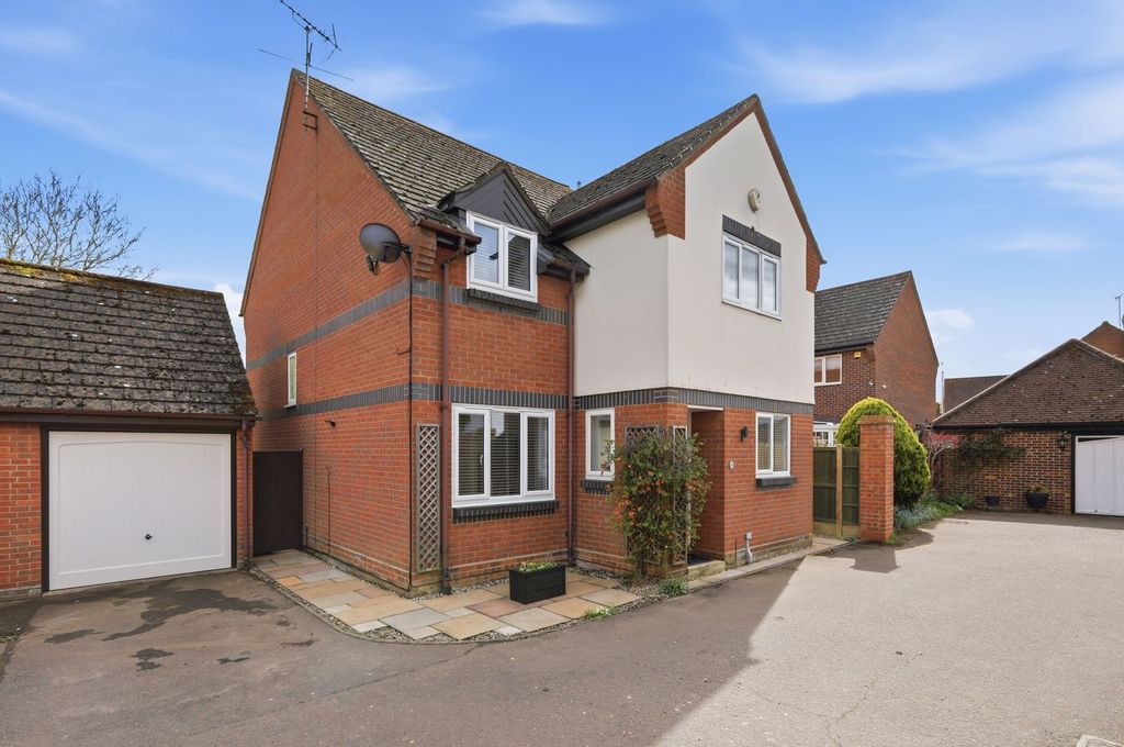 Property photo 1 of 36