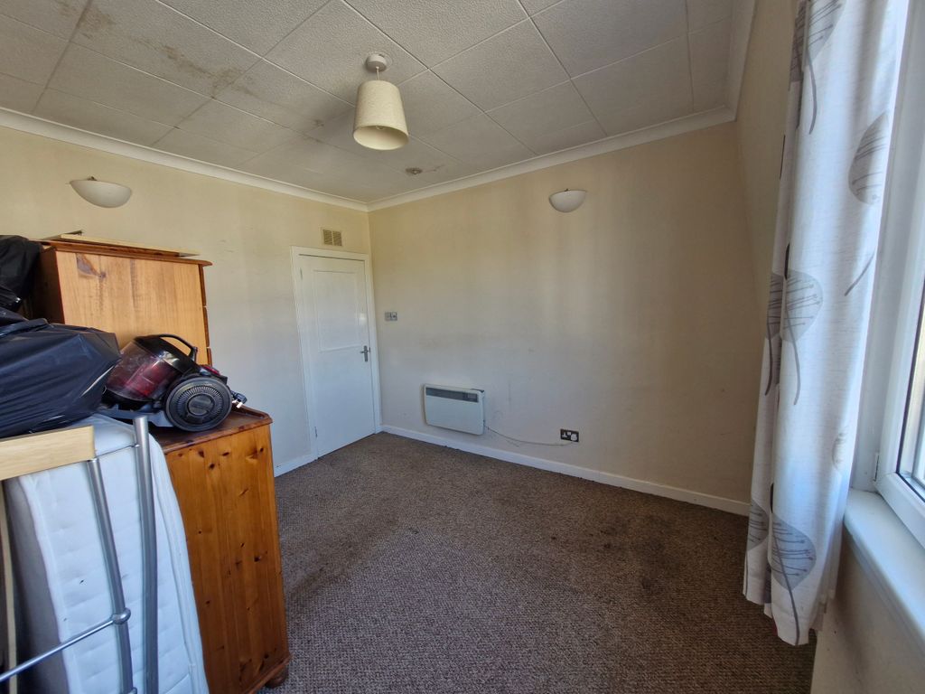 Property photo 2 of 6 2