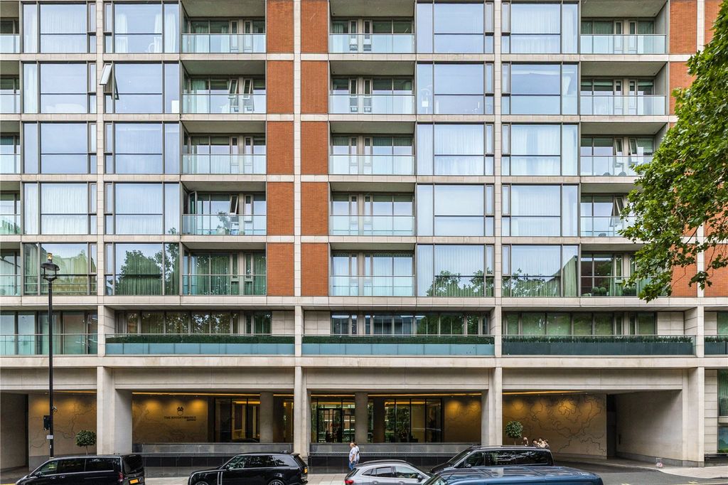 Property photo 1 of 10 The Knightsbridge