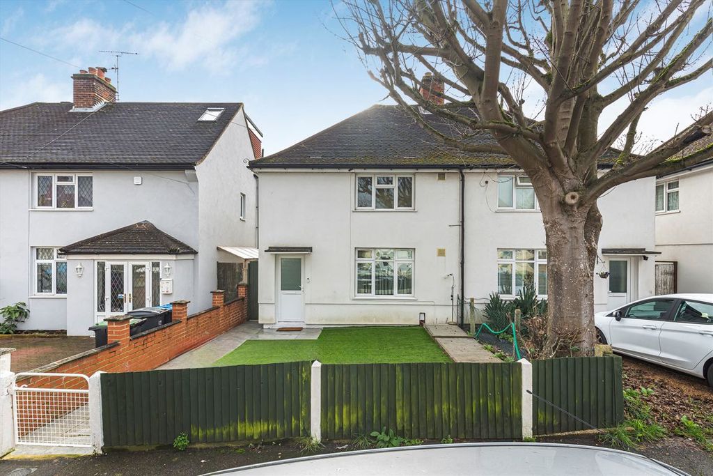 Property photo 1 of 8