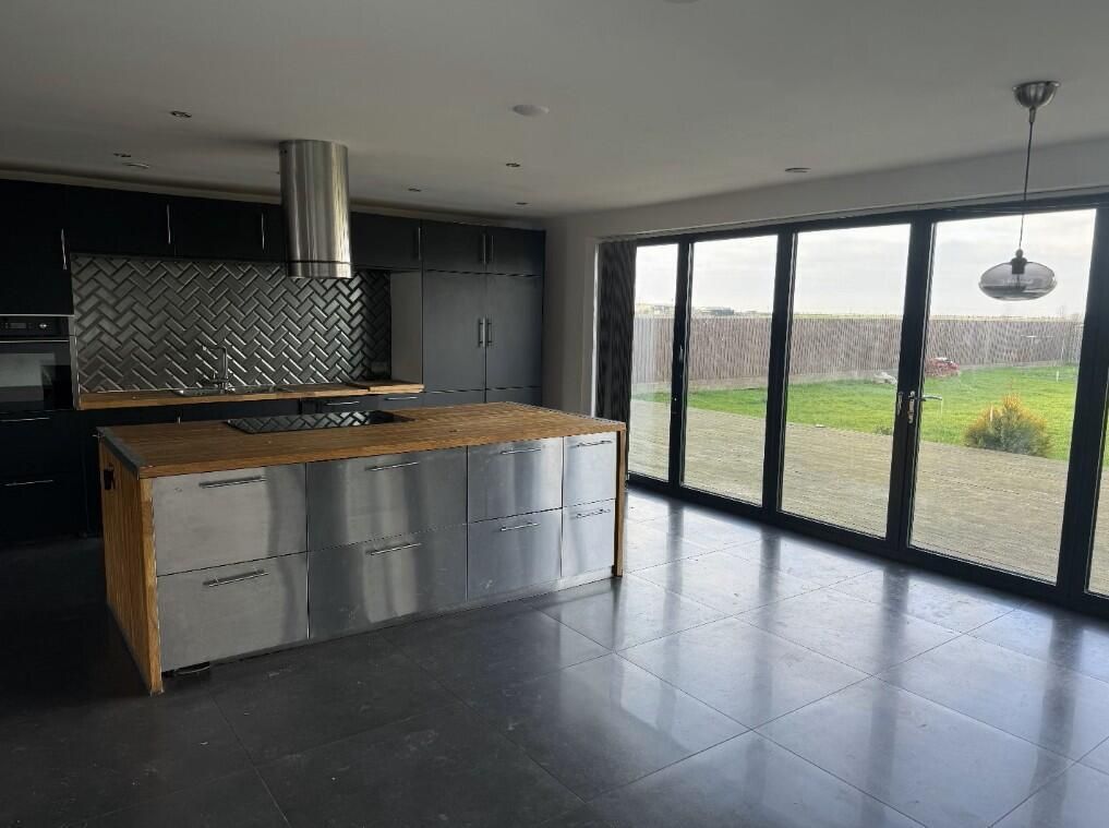 Property photo 3 of 21 67475_202501301715Sq_Oqus_Img_03_0000.Jpg