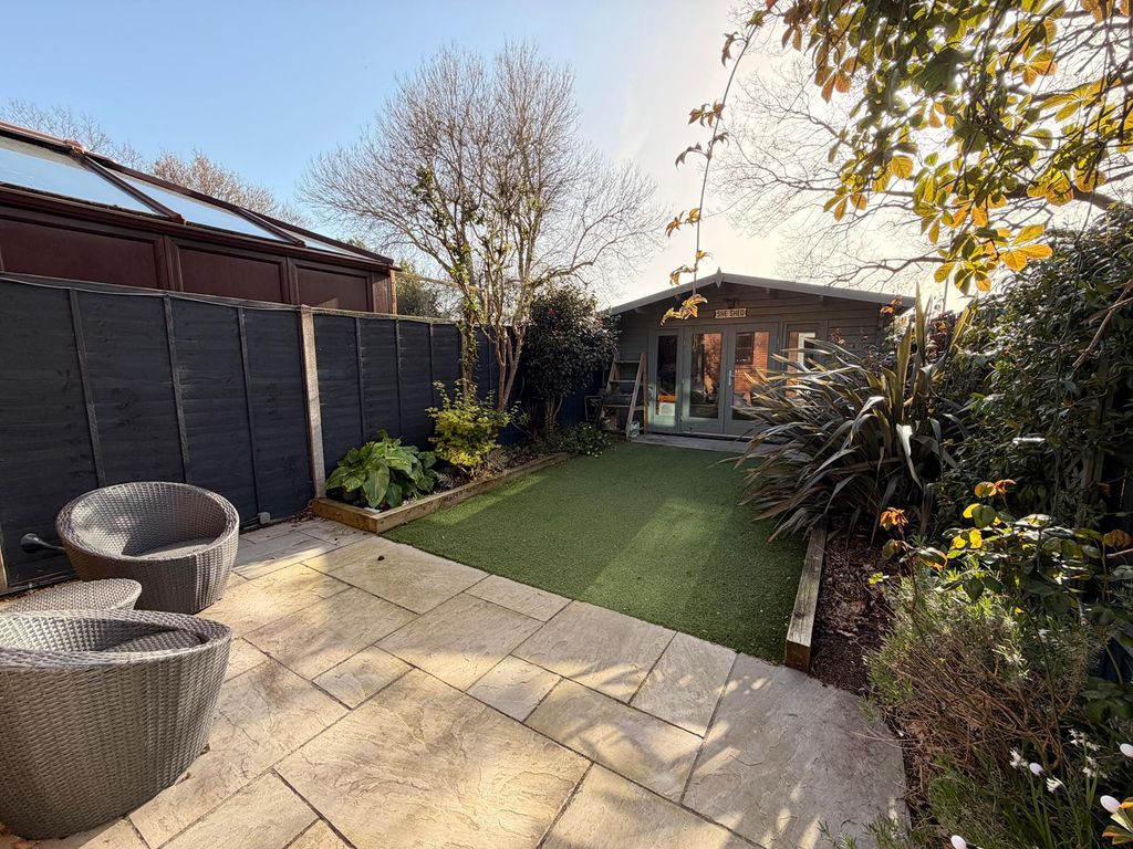 Property photo 2 of 8 Gallery