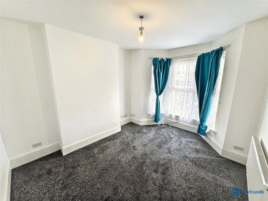 Property photo 2 of 15 Img_4228.Jpg