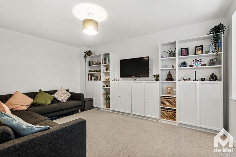 Property photo 2 of 16 Photo 7