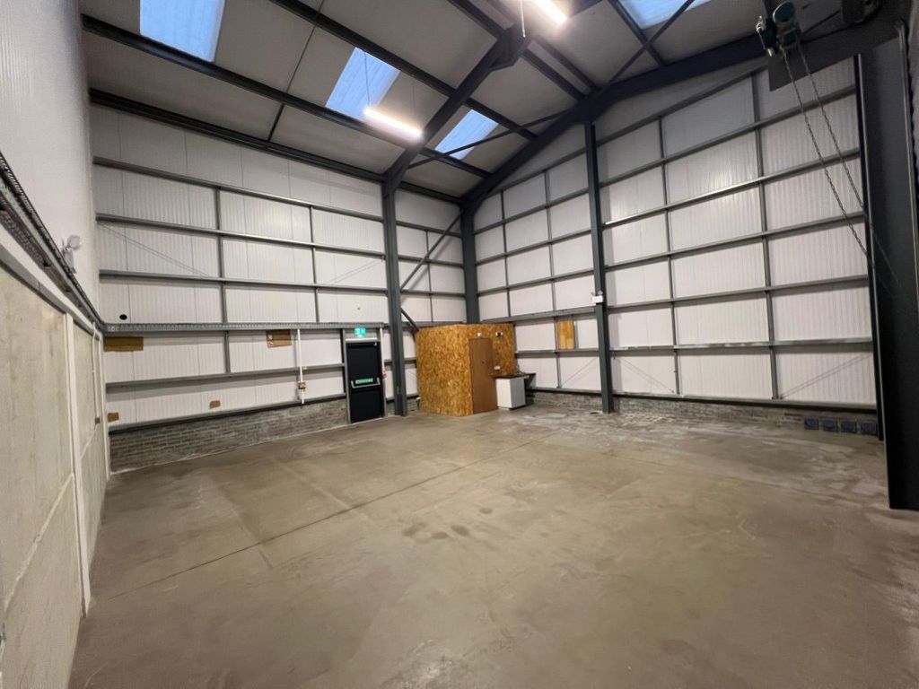 Property photo 2 of 6