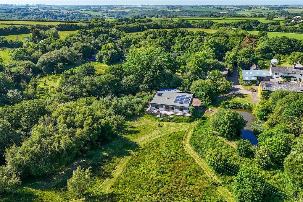 Property photo 2 of 35 Bale Barn Lodge