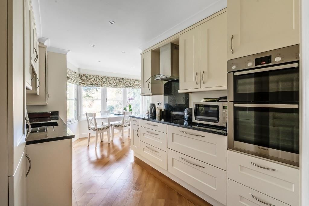 Property photo 3 of 15 8-Burford-Lodge-9.Jpg