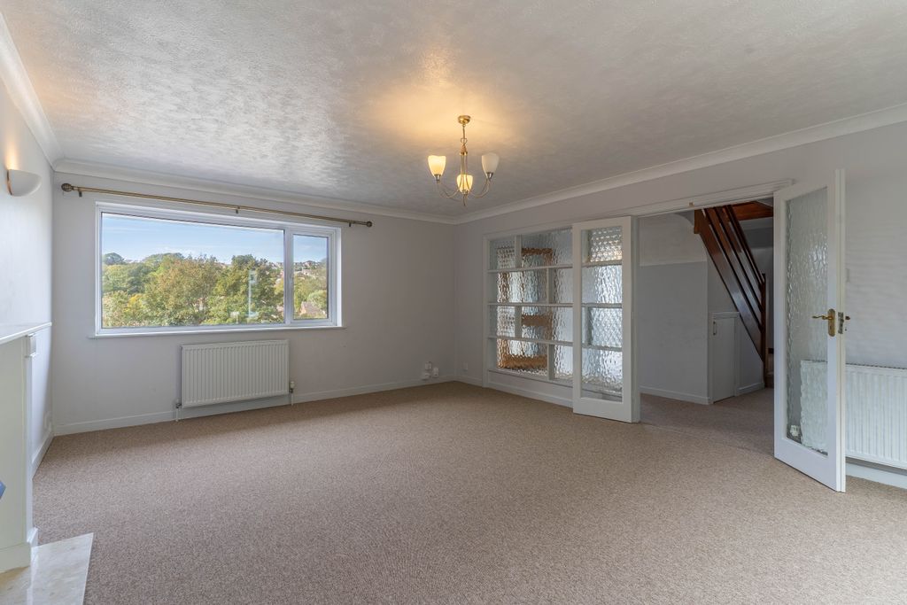 Property photo 3 of 22
