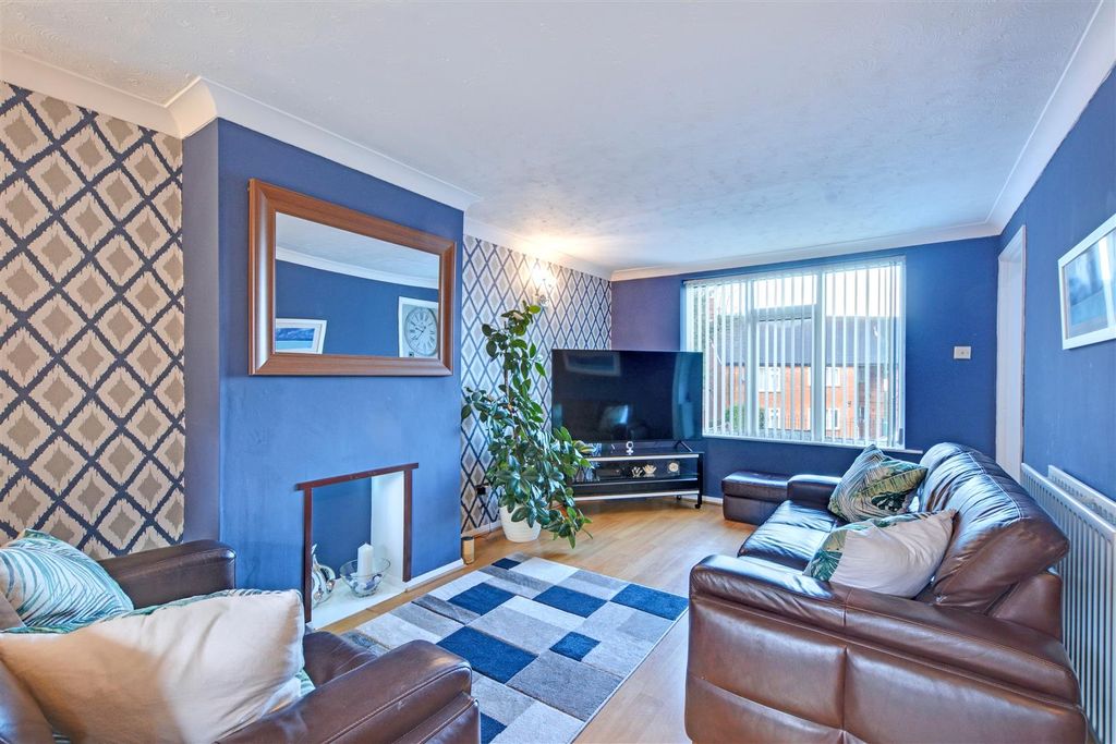 Property photo 2 of 14 Lounge_2.Jpeg