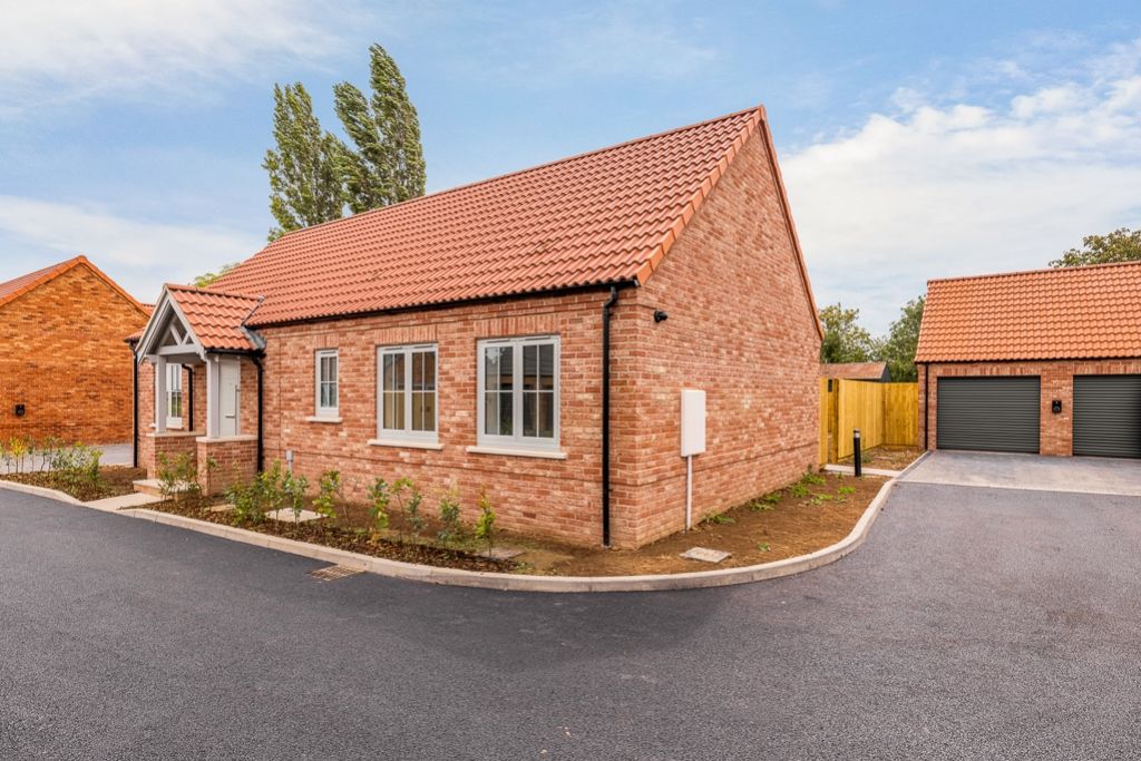 Property photo 1 of 28 Plot 2 Water Gate New Bungalows (Quadring)-6