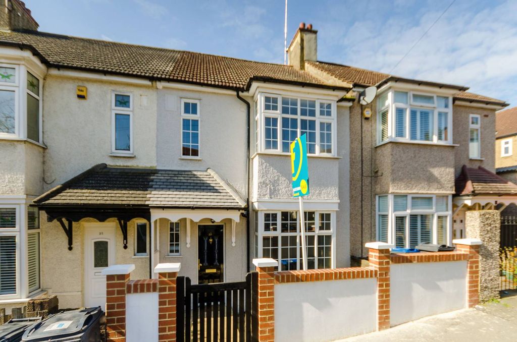 Property photo 2 of 12