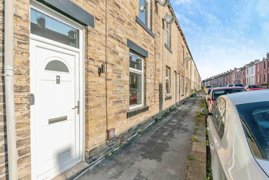Property photo 2 of 17 Pbox-Img.Jpg