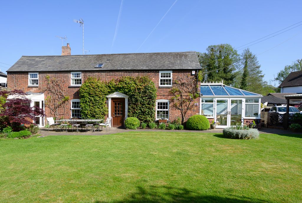Property photo 1 of 18 Derwent House-21