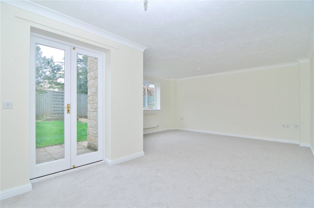 Property photo 3 of 13 Picture No. 15