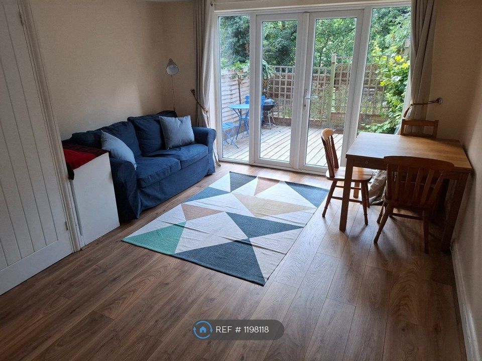 Property photo 2 of 4