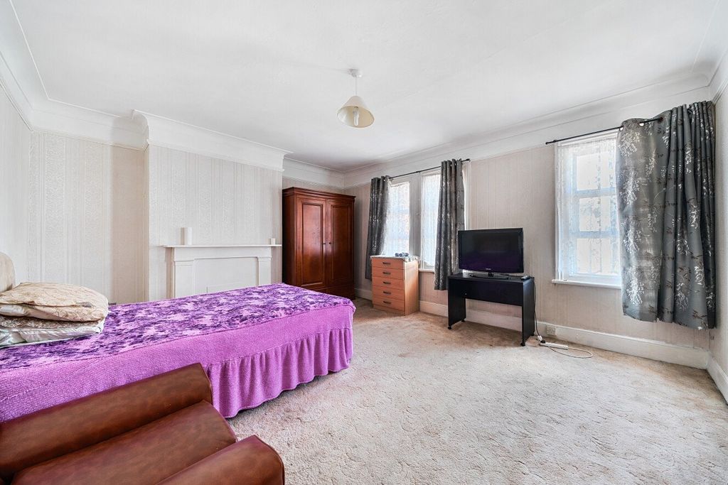 Property photo 2 of 11 Picture No. 19