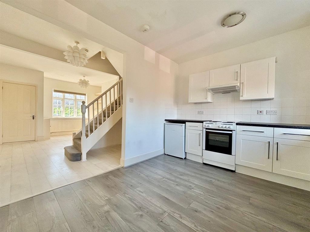 Property photo 2 of 13 Kit3.Jpg