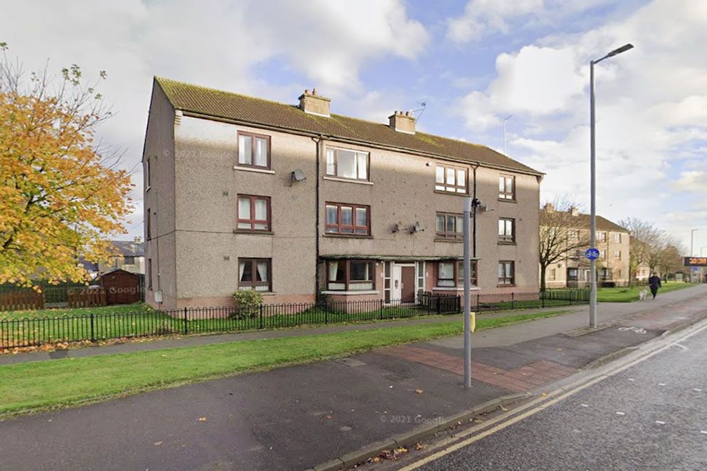 Property photo 1 of 2