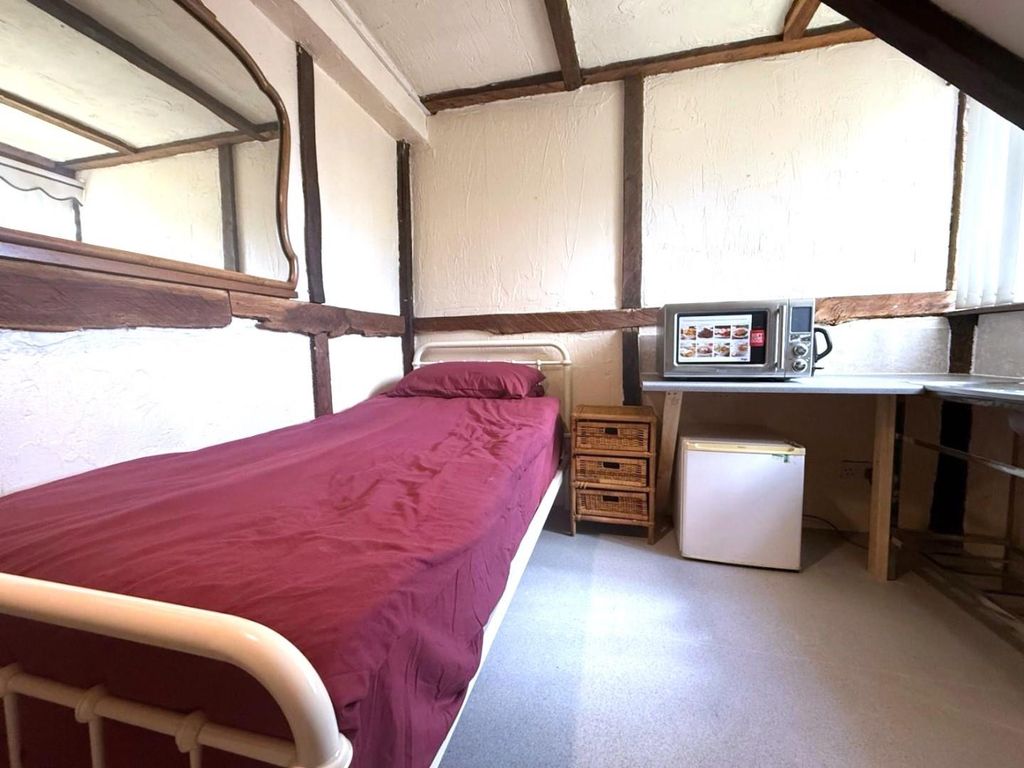 Property photo 2 of 13 B887A8Bb-c330-4Fef-Bc32-0A0Bef807Ef6.Jpeg