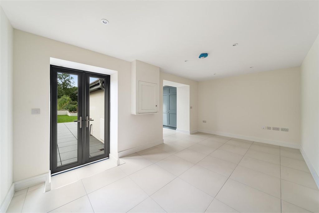 Property photo 3 of 15 1007973 (7) 1.Jpg