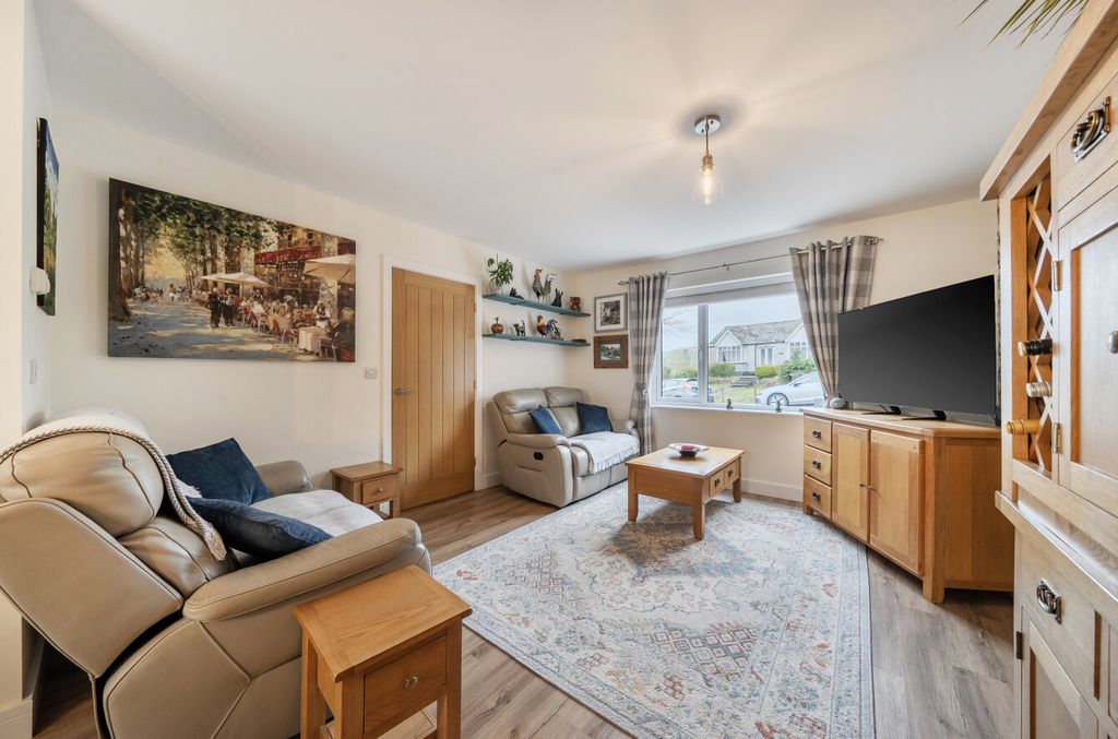 Property photo 3 of 28 1442028-15-69De71...