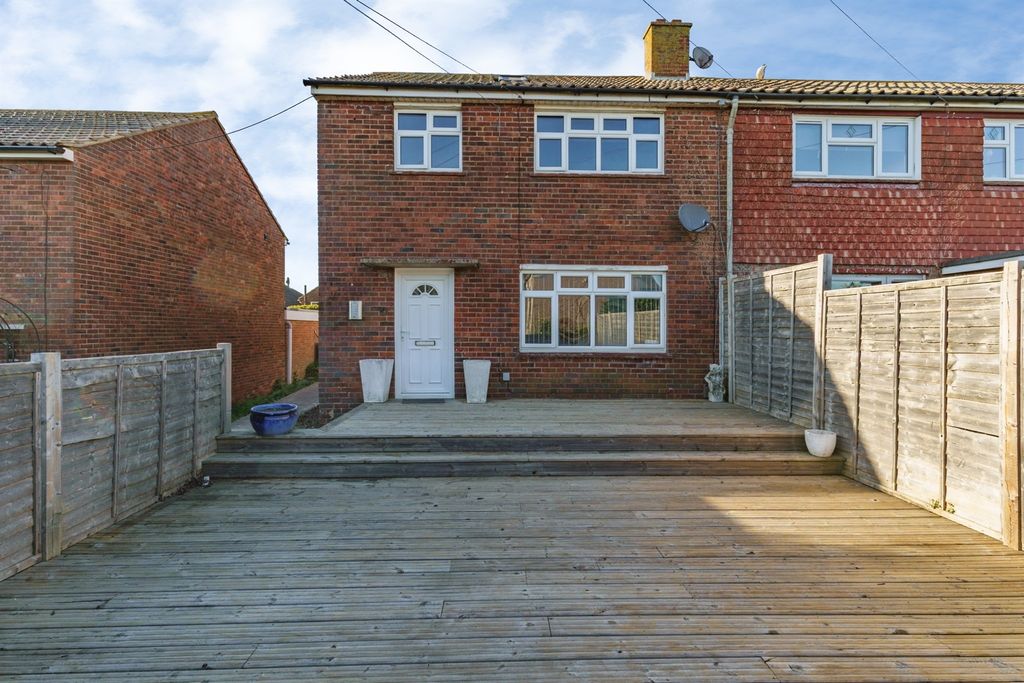 Property photo 2 of 22