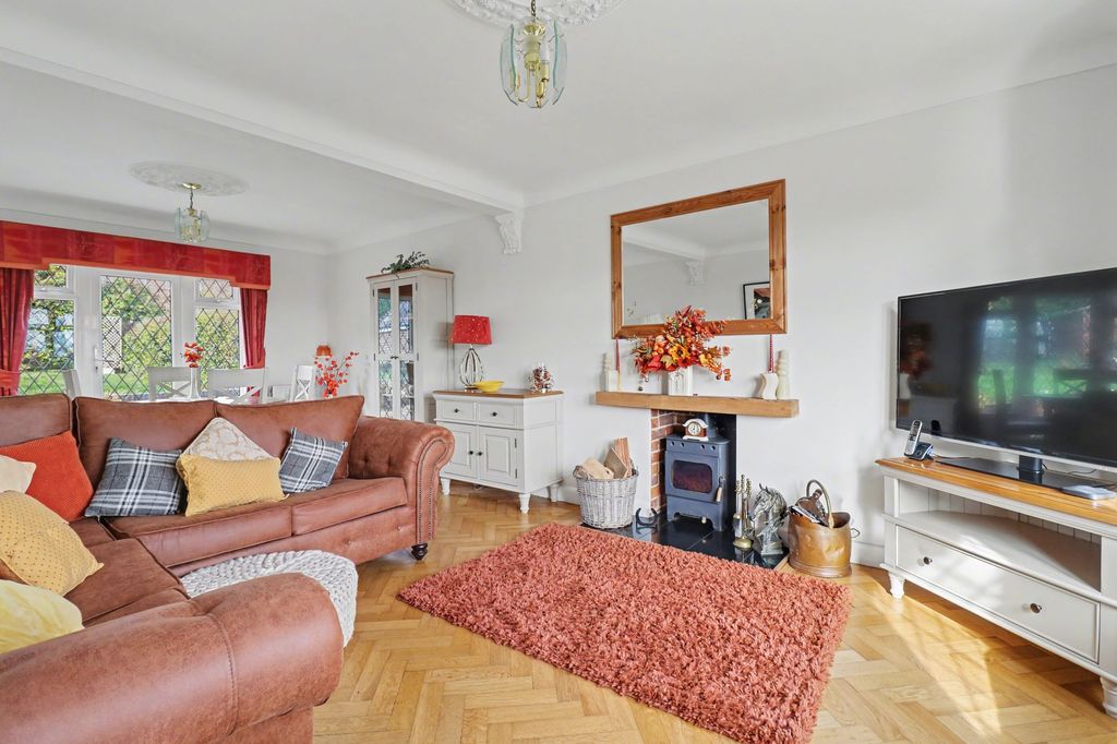 Property photo 3 of 15