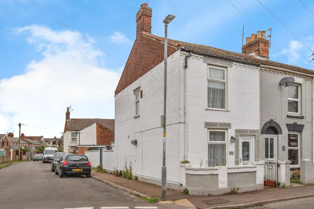 Property photo 2 of 17