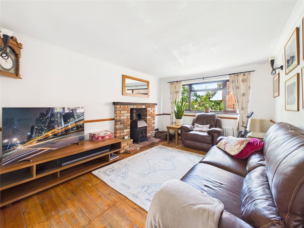 Property photo 3 of 18 Picture No. 12