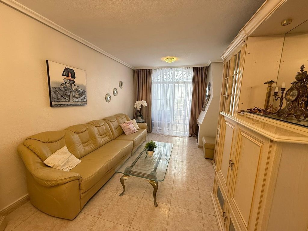 Property photo 3 of 27