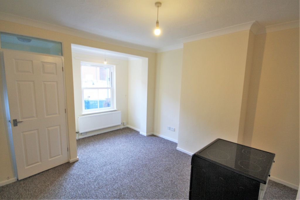 Property photo 3 of 10 Img_5307