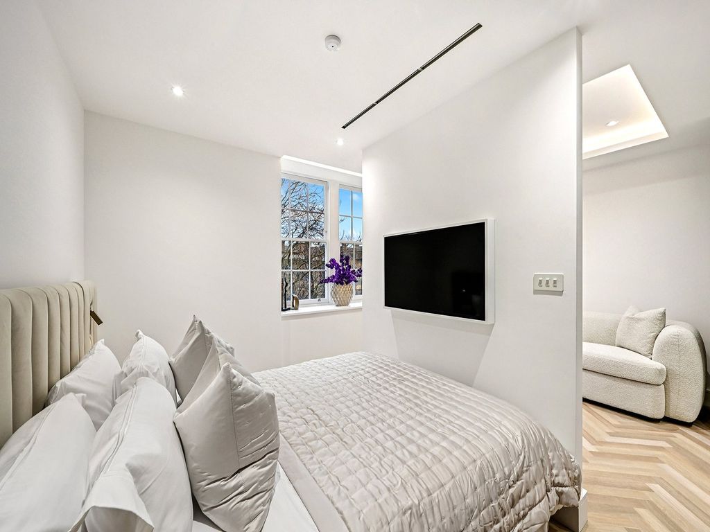 Property photo 2 of 10 Picture No. 12